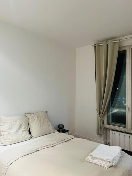 Au Pied De La Tour Eiffel Apartment Paris Exterior photo